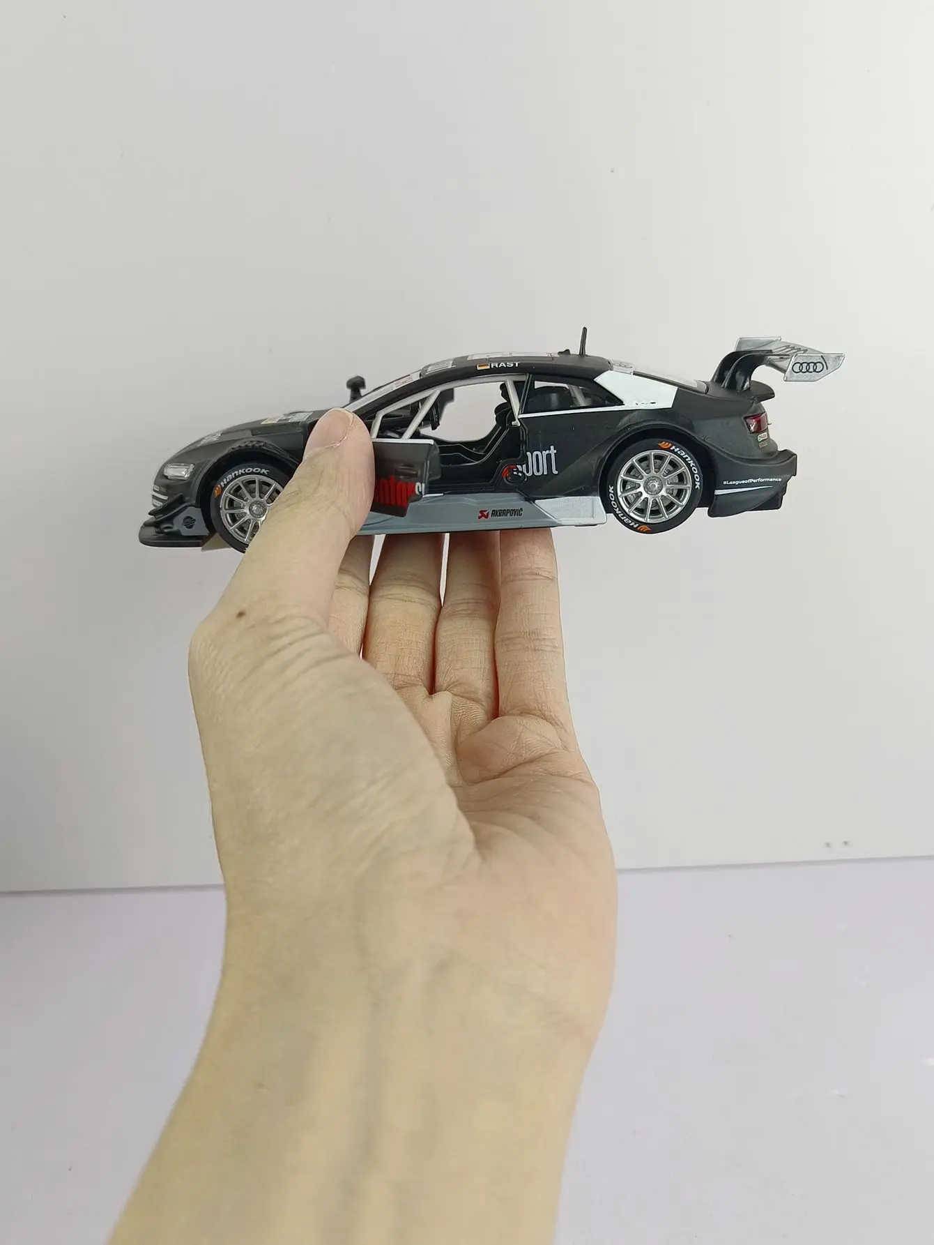 RS5 DTM Diecast Car Model 1:32 Scale 4 RS5 DTM Diecast Car Model 1:32 Scale - Image 4