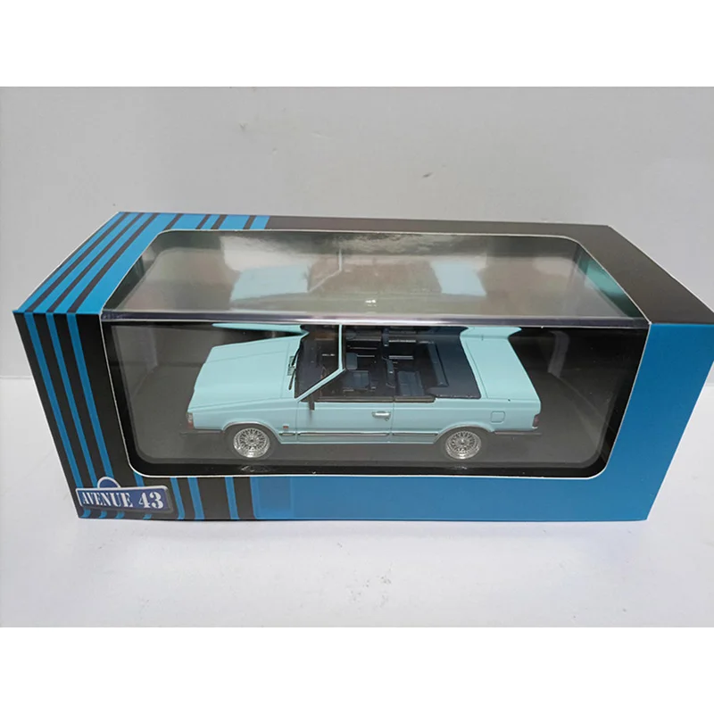 1985 GLE Convertible Diecast Model in Light Blue 4 1985 GLE Convertible Diecast Model in Light Blue - Image 4