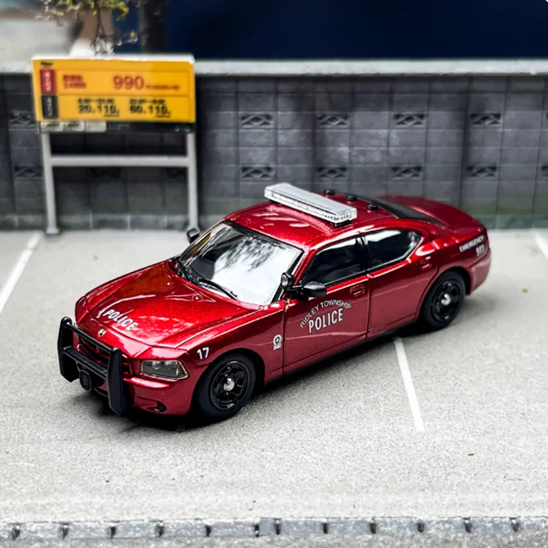 1/64 Scale Police Alloy Car Model 2 1/64 Scale Police Alloy Car Model - Image 2