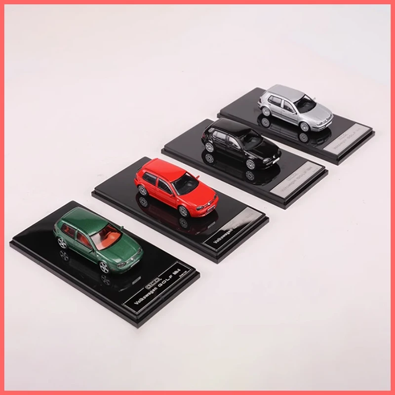Diecast VW Golf Mk4 1:64 Scale Model in Vibrant Colors 3 Diecast VW Golf Mk4 1:64 Scale Model in Vibrant Colors - Image 3