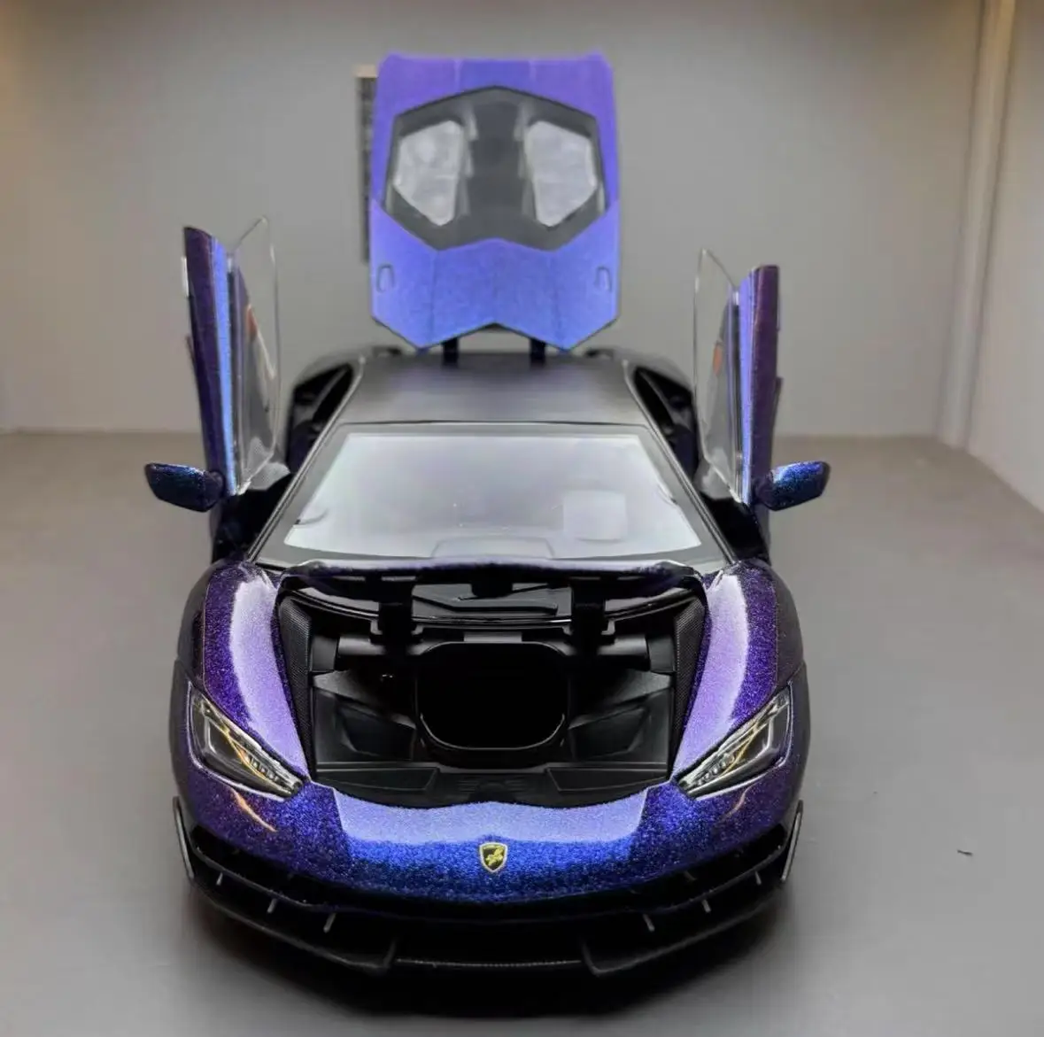 Purple Lamborghini 770-4 Diecast Model 1:18 Scale 3 Purple Lamborghini 770-4 Diecast Model 1:18 Scale - Image 3