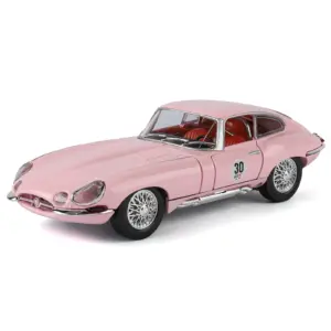 1961 Jaguar E-type 1:24 Die-Cast Model 9 S8af6083f2f6b4013baf0fdc68b896a3fR