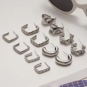 Gold Stainless Steel Geometric Earrings JDE0305036 15 S8b0913268bfd45e084e38960f36d41b8k