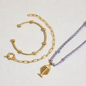 Ocean-Inspired Stainless Steel Fish Bone Bracelet 13 S8ba3690bb80442318cccb0ea25e156b1T