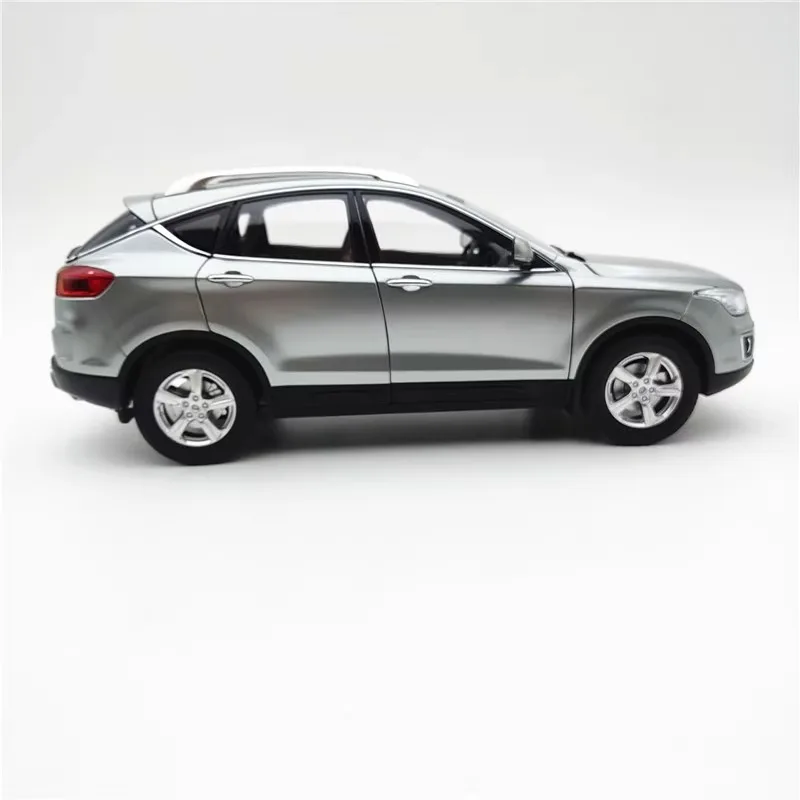 1:18 Scale Pentium X80 SUV Diecast Model 5 1:18 Scale Pentium X80 SUV Diecast Model - Image 5