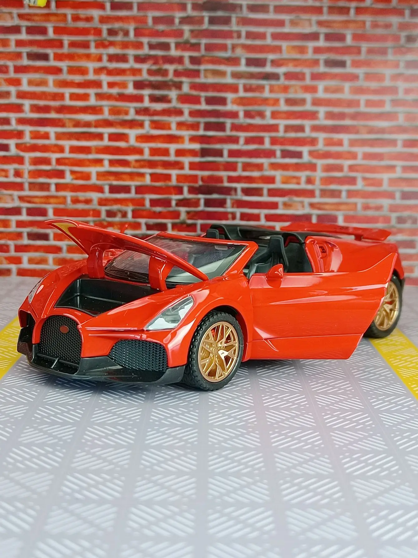 Yellow Bugatti Mistral 1:32 Diecast Model for Collectors 4 Yellow Bugatti Mistral 1:32 Diecast Model for Collectors - Image 4