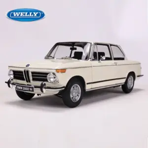 BMW 2002 Ti Coupe 1:24 Diecast Model 9 S8c0291ae83054b36b4a6b35530402a430
