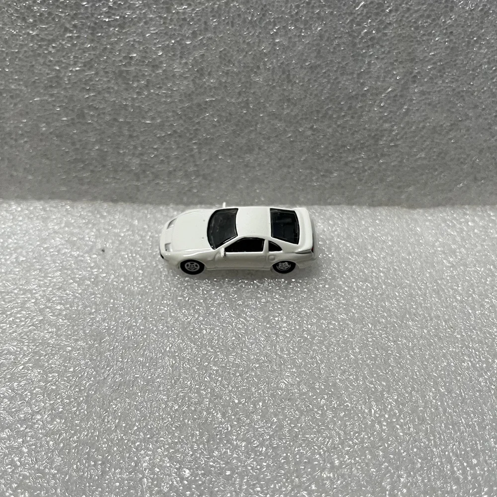 Die-cast Nissan 300ZX CZ32 Model 1:100 Scale 3 Die-cast Nissan 300ZX CZ32 Model 1:100 Scale - Image 3