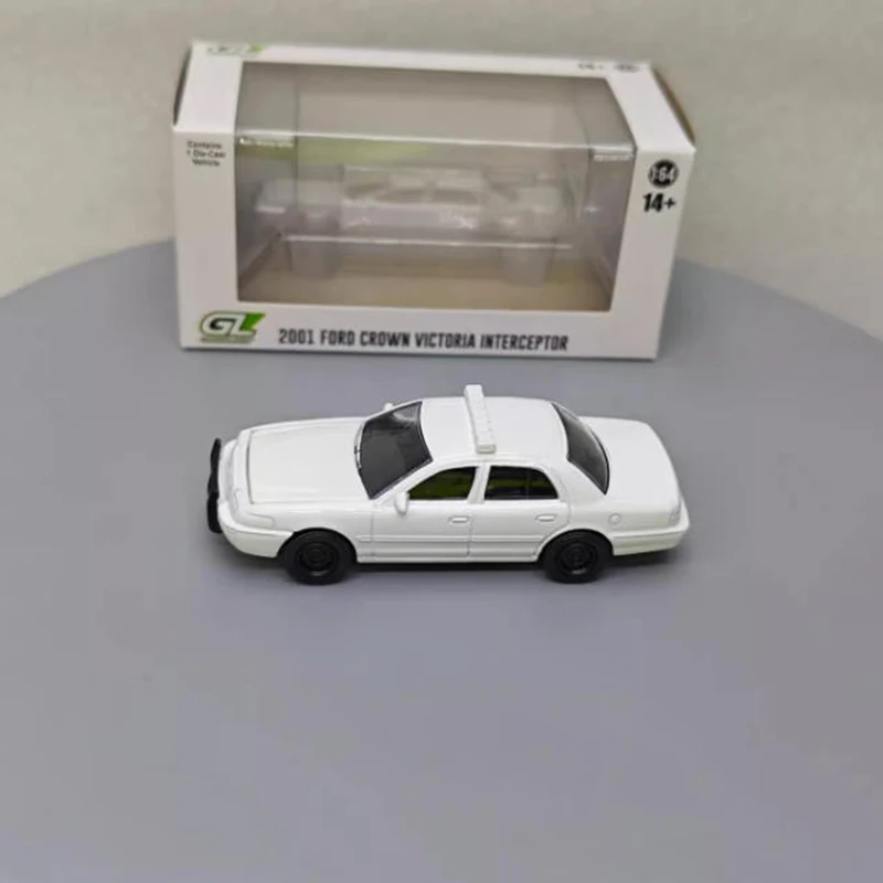 2001 Ford Crown Victoria Interceptor Model Car 4 2001 Ford Crown Victoria Interceptor Model Car - Image 4