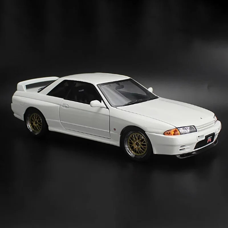 Nissan GTR R32 1:18 Diecast Model Collection 4 Nissan GTR R32 1:18 Diecast Model Collection - Image 4