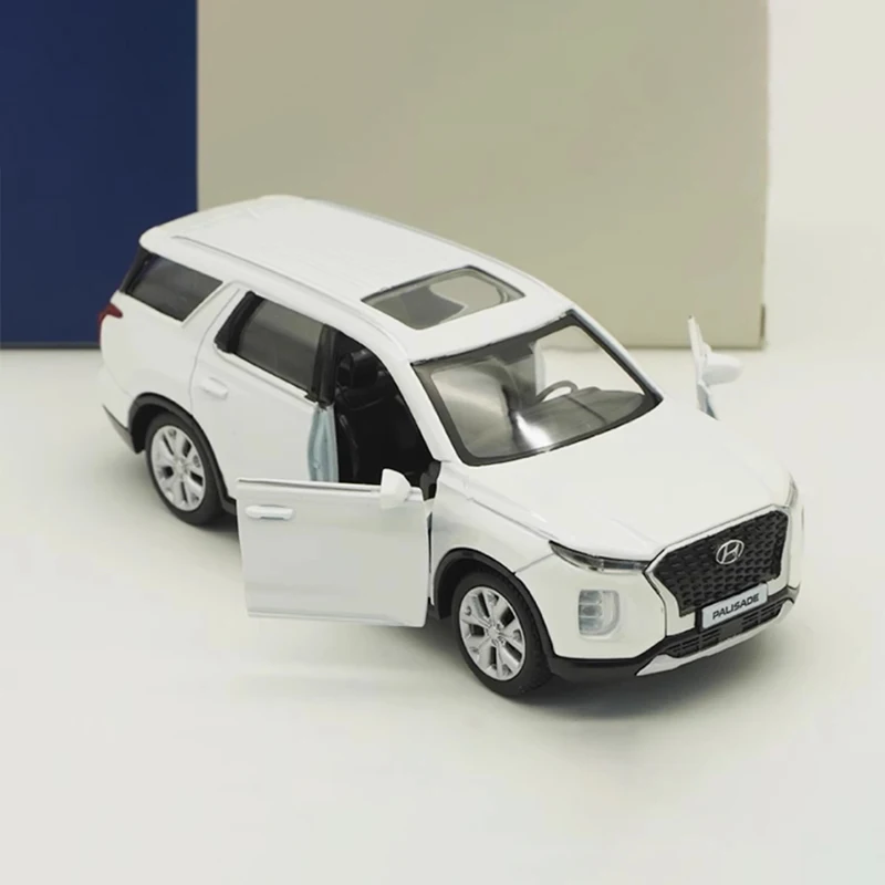 Hyundai Palisade Diecast Model 1:38 Scale 3 Hyundai Palisade Diecast Model 1:38 Scale - Image 3