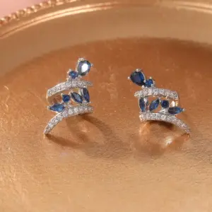 Silver Drop Earrings with Cubic Zirconia 11 S8cc2d0f487e34c6d8780b87e2ea9e59fo