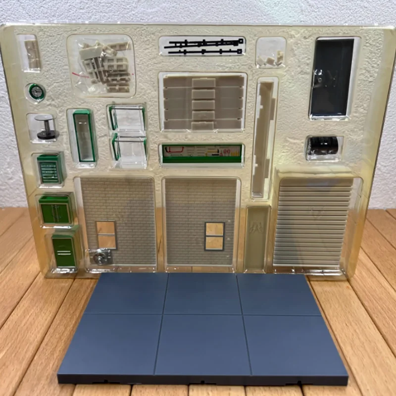 Miniature Automotive Repair Shop Scene 1:43 Scale 3 Miniature Automotive Repair Shop Scene 1:43 Scale - Image 3