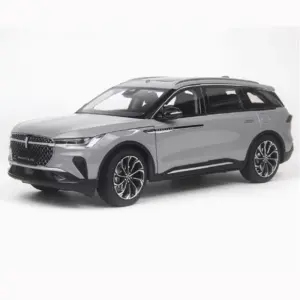 Silver Diecast SUV Model by WELLY 9 S8d2ebd60a86d44019b331663dc716eb5A