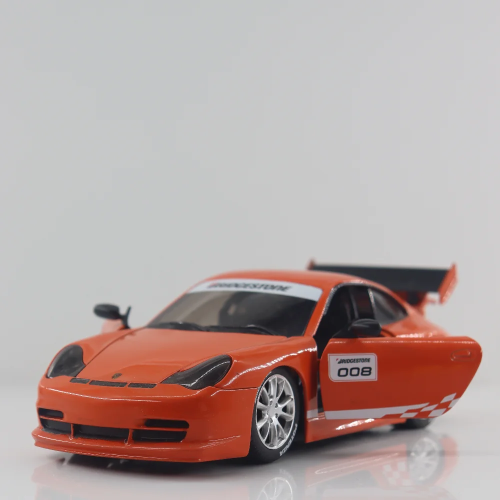 Vibrant 1:24 Porsche 911 GT3 Diecast Model 4 Vibrant 1:24 Porsche 911 GT3 Diecast Model - Image 4