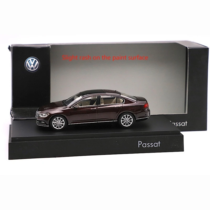 Volkswagen Passat B8 1:43 Scale Model Car 6 Volkswagen Passat B8 1:43 Scale Model Car - Image 6