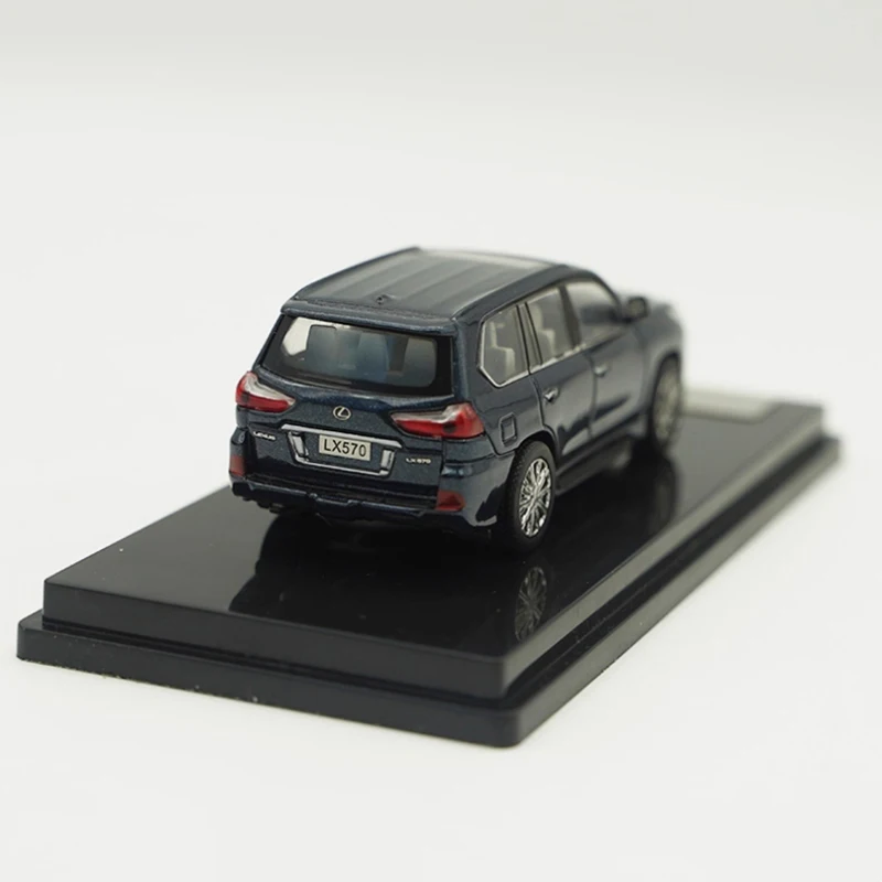 Silver Lexus LX570 Diecast Model 1:64 Scale 3 Silver Lexus LX570 Diecast Model 1:64 Scale - Image 3