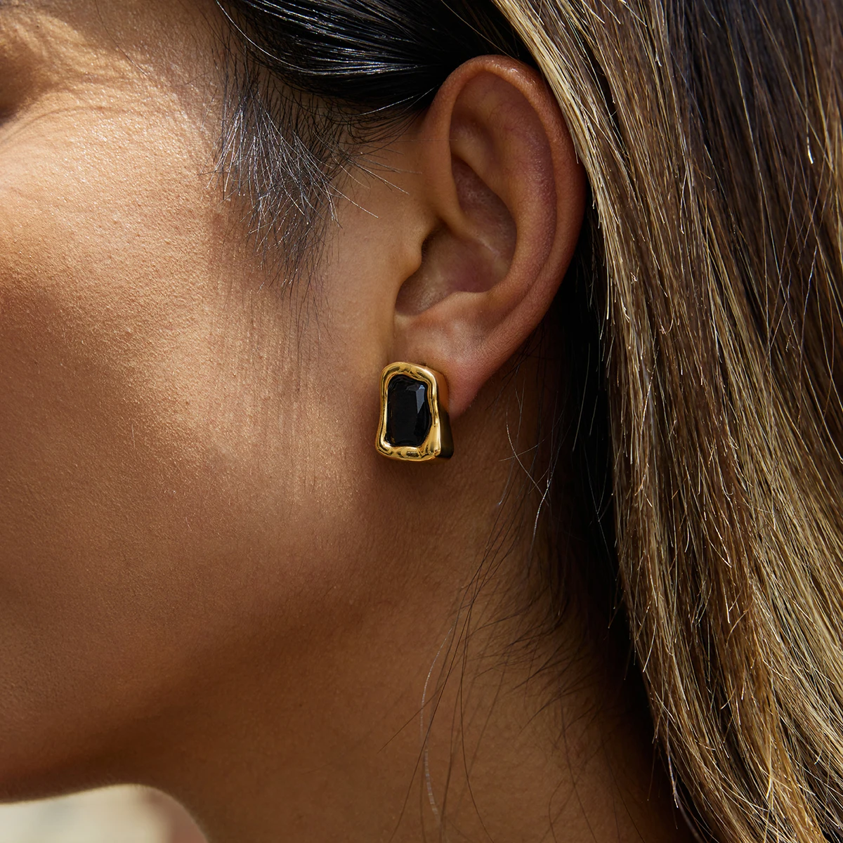 Modern Stainless Steel Gold-Inspired Earrings JDE0107004-GN 4 Modern Stainless Steel Gold-Inspired Earrings JDE0107004-GN - Image 4