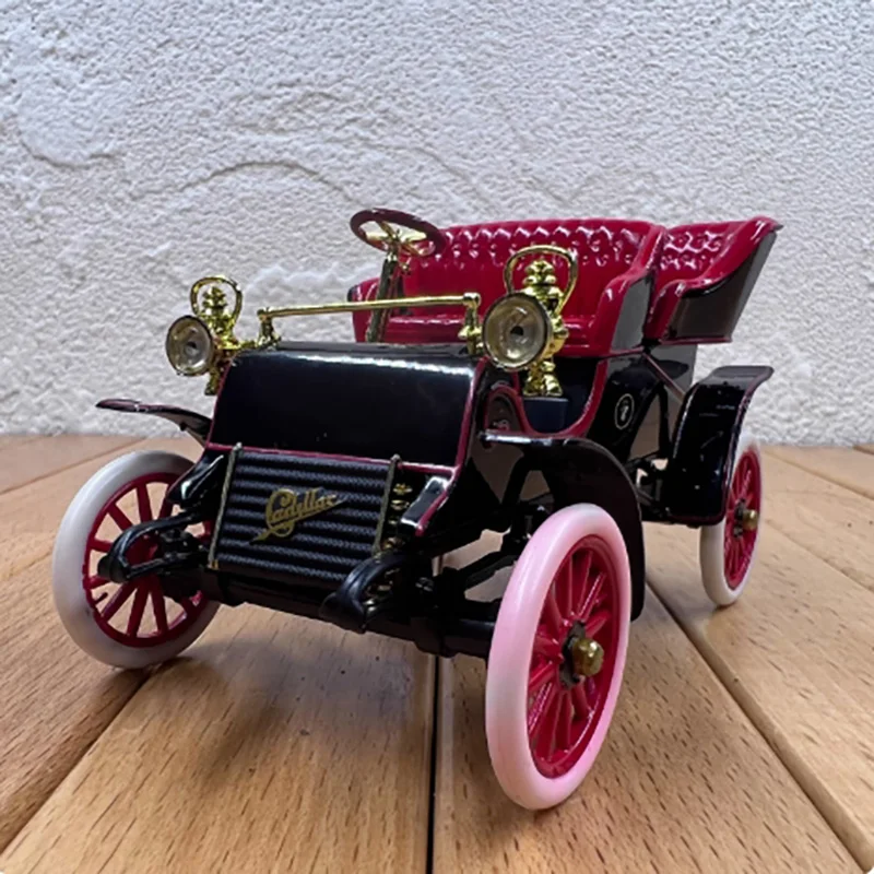Vintage 1:32 Scale Sineg 1903 Car Replica 7 Vintage 1:32 Scale Sineg 1903 Car Replica - Image 7