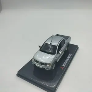 Silver Mitsubishi L200 Die-Cast Model 1:43 Scale