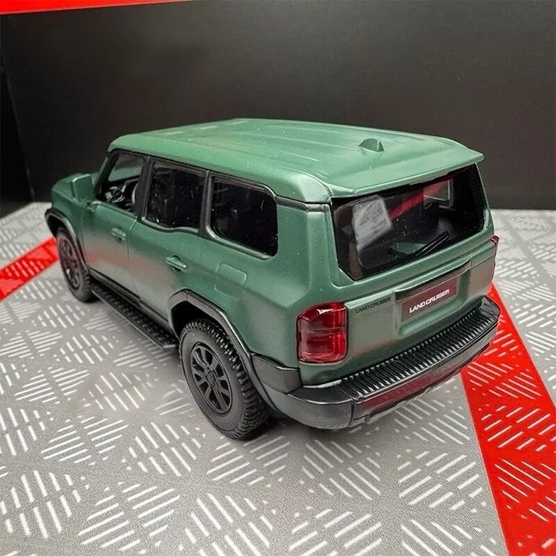 1/36 Scale Toyota Prado Land Cruiser LC250 Diecast Model 4 1/36 Scale Toyota Prado Land Cruiser LC250 Diecast Model - Image 4