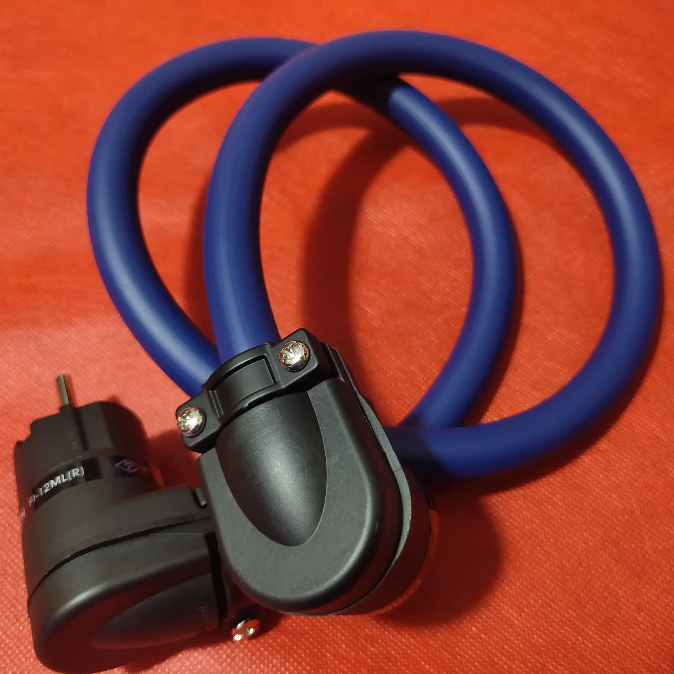 Premium Rhodium Power Cord for Audio Systems 2 Premium Rhodium Power Cord for Audio Systems - Image 2