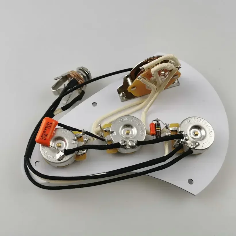 White Electric Guitar Wiring Harness with Gold Knobs 4 White Electric Guitar Wiring Harness with Gold Knobs - Image 4