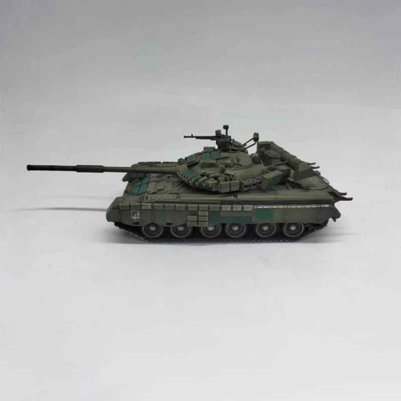 1:72 Scale T80BV Tank Model for Collectors 6 1:72 Scale T80BV Tank Model for Collectors - Image 6
