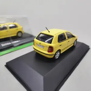 Vibrant Yellow 1/43 Skoda Fabia I Model Car 8 S8fc7f22290a4466489068eb9796aee44z