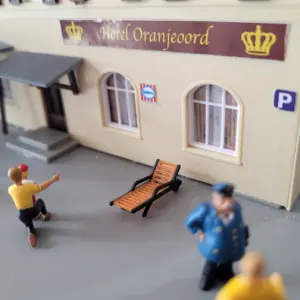 Miniature Beach Chairs Set for Dioramas 11 S9004e141876a4e0183415d1fe96893baJ