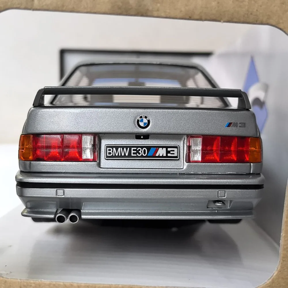 1:18 BMW M3 E30 Alpina B6 Model Car 5 1:18 BMW M3 E30 Alpina B6 Model Car - Image 5