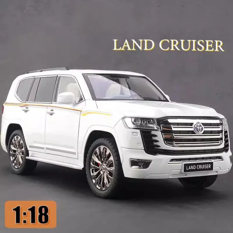 1:18 Scale Toyota Land Cruiser LC300 Model 2 1:18 Scale Toyota Land Cruiser LC300 Model - Image 2