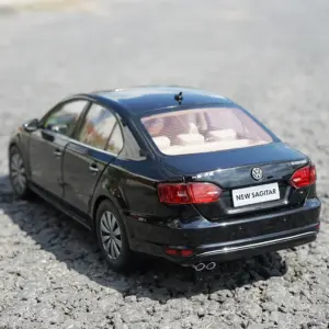 1:18 Scale Diecast Modern Sedan Model 9 S908d2c3dab14440a8eaa95d8ea497a0f7
