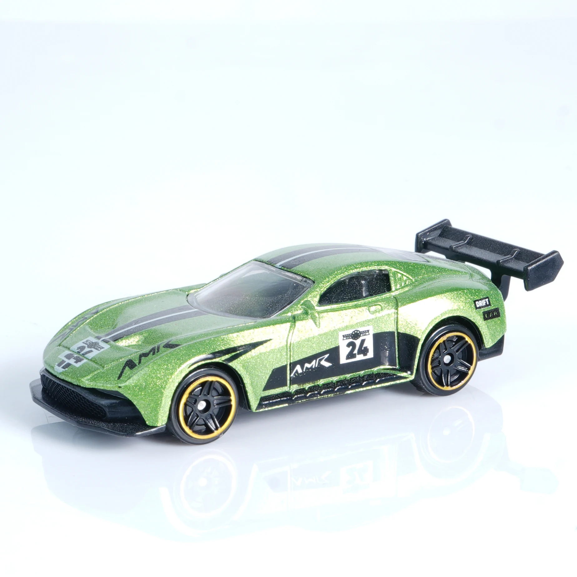 Futuristic 1:64 Die-Cast Sports Car 4 Futuristic 1:64 Die-Cast Sports Car - Image 4