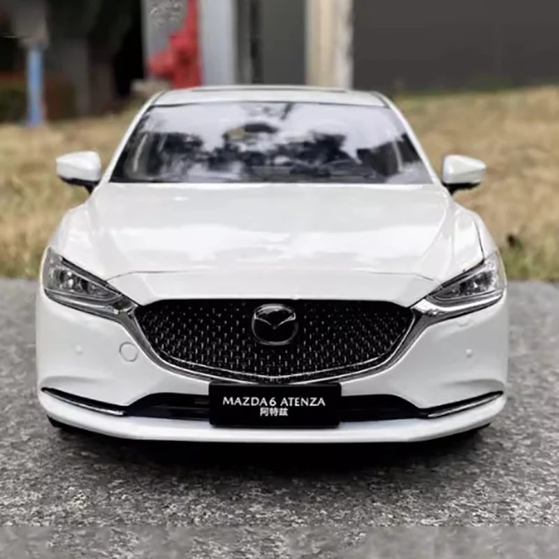 1/18 Scale Mazda6 Atenza Diecast Model 2 1/18 Scale Mazda6 Atenza Diecast Model - Image 2