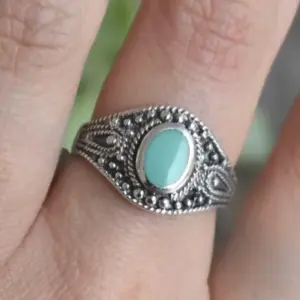Vintage Silver Cocktail Ring with Turquoise Bezel 9 S915c444f8592431c9e6e379e4f72f4a9A