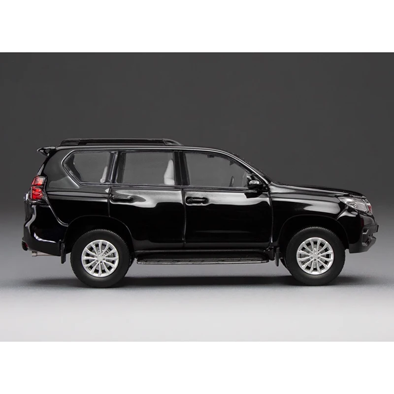 1:43 Scale Toyota Land Cruiser Prado Model 5 1:43 Scale Toyota Land Cruiser Prado Model - Image 5