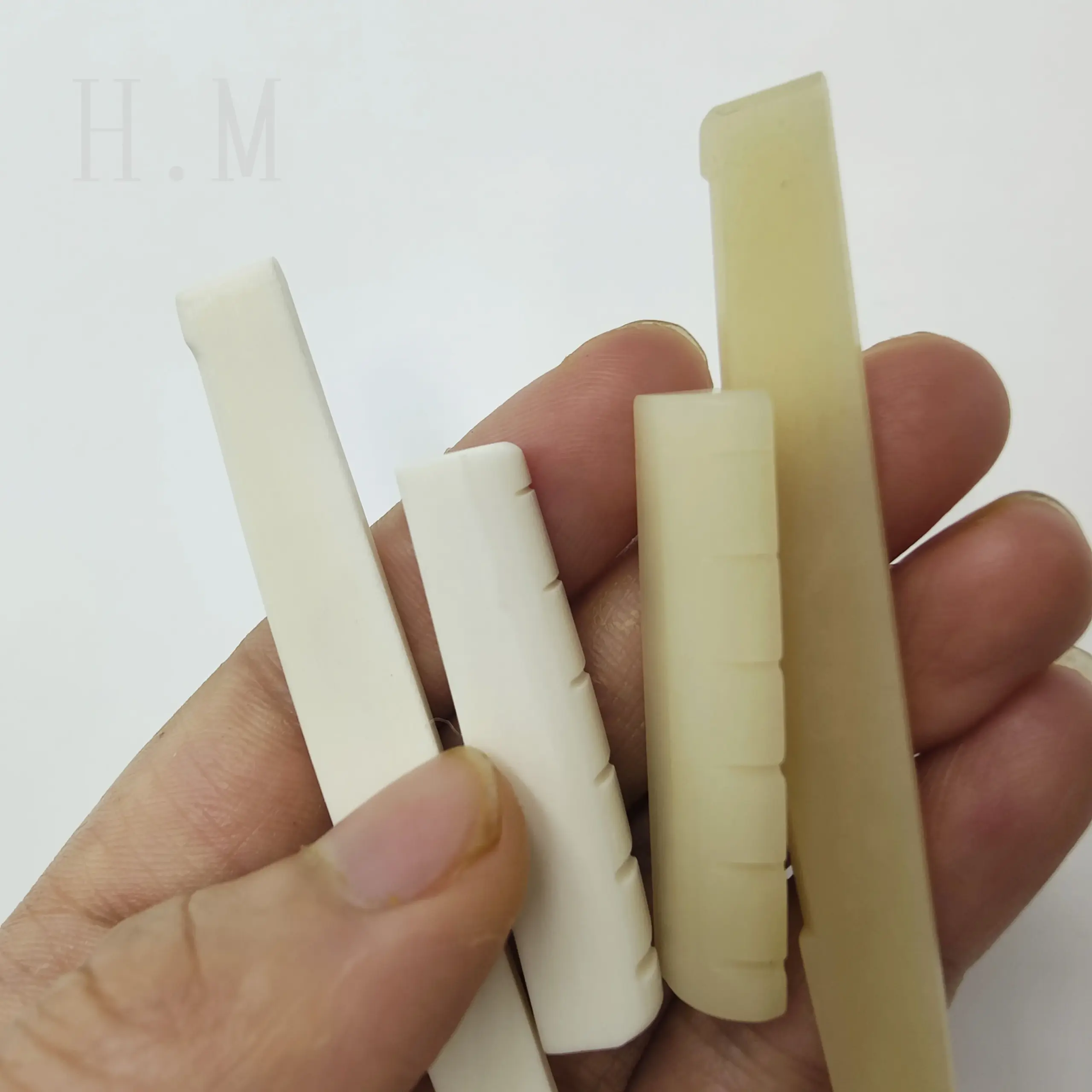 Bone Guitar Saddle and Nut Set for Folk Guitars 5 Bone Guitar Saddle and Nut Set for Folk Guitars - Image 5