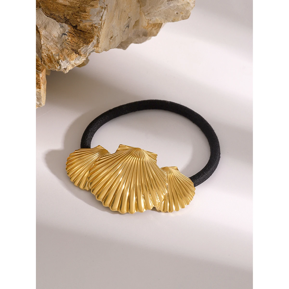 Gold Stainless Steel Seashell Hairband for Women 5 Gold Stainless Steel Seashell Hairband for Women - Image 5
