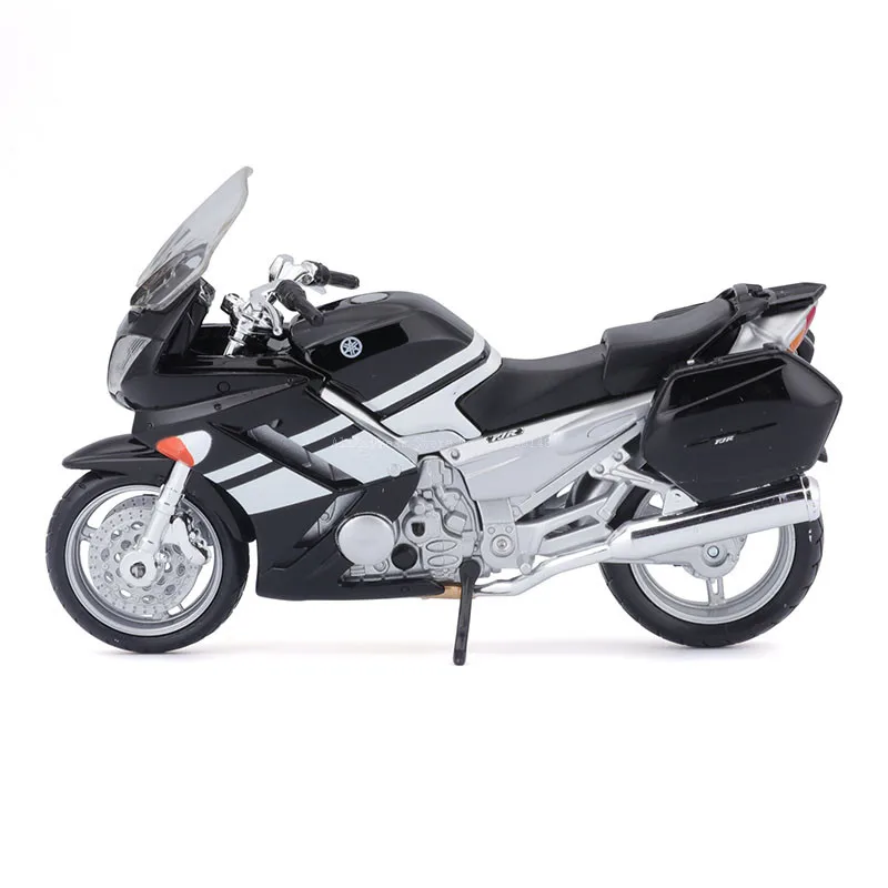 Yamaha FJR 1300/YZF-R1 1:18 Scale Die-Cast Model 4 Yamaha FJR 1300/YZF-R1 1:18 Scale Die-Cast Model - Image 4