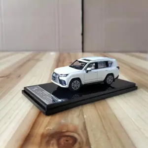 White Lexus LX600 1:64 Scale Die-Cast Model 8 S9314e5251e054cef9443c4dce07113d6t