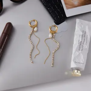Stainless Steel Pearl Drop Earrings 9 S93e01ab1d9f44b8ea51e912ee894c8f4b