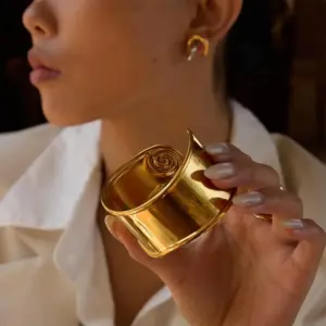 Stainless Steel Gold Wide Cuff Bracelet for Women 9 S947681c6397645d8ba316c38d0e4e054z