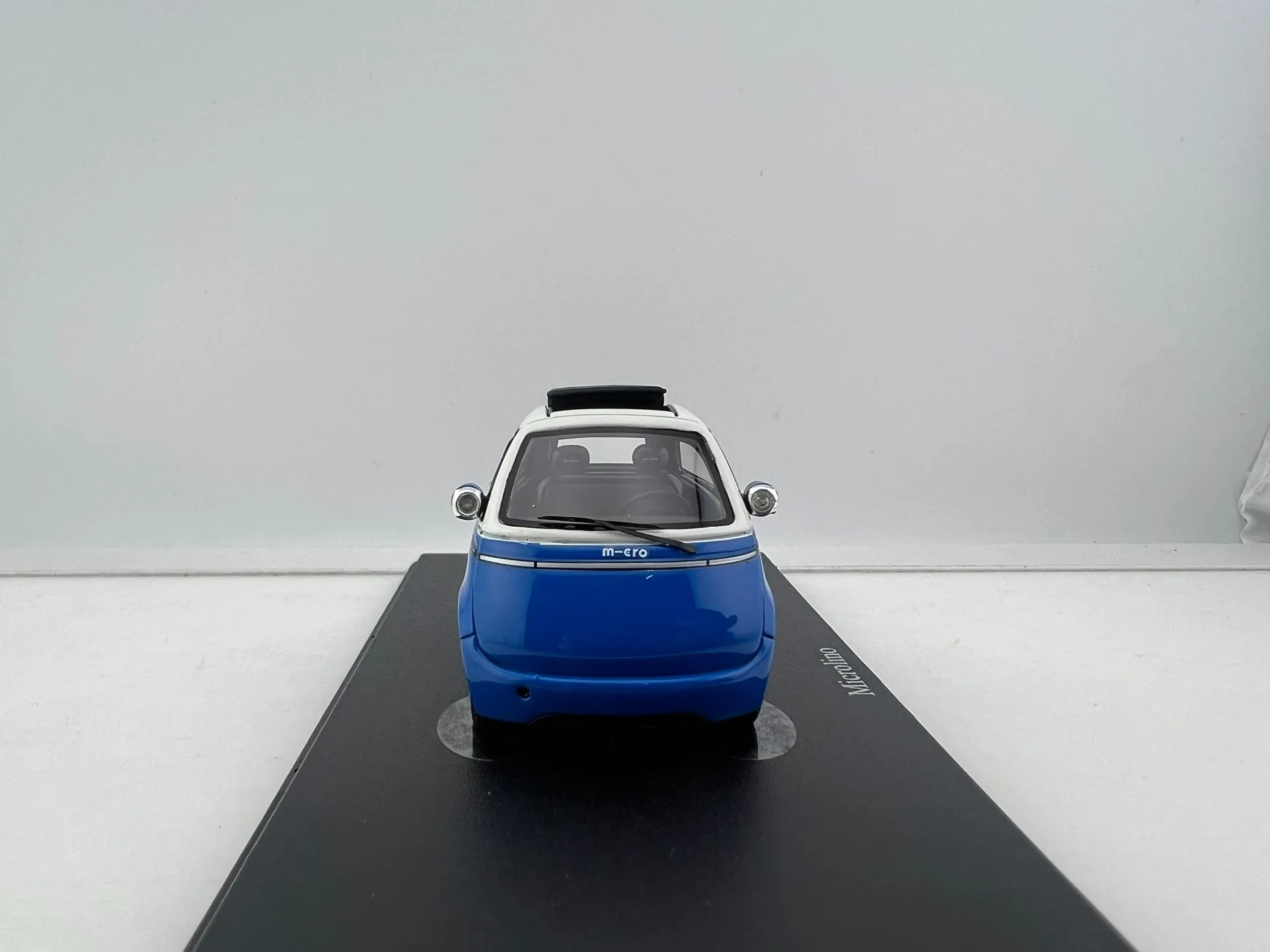 Diecast BMW Microlino 2.0 Model 1:43 Scale 4 Diecast BMW Microlino 2.0 Model 1:43 Scale - Image 4