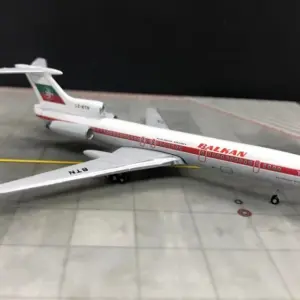 Miniature Tupolev Tu-154 Model for Collectors 6 S94da67718b6f4e5ab845edaa8b3458a89 1
