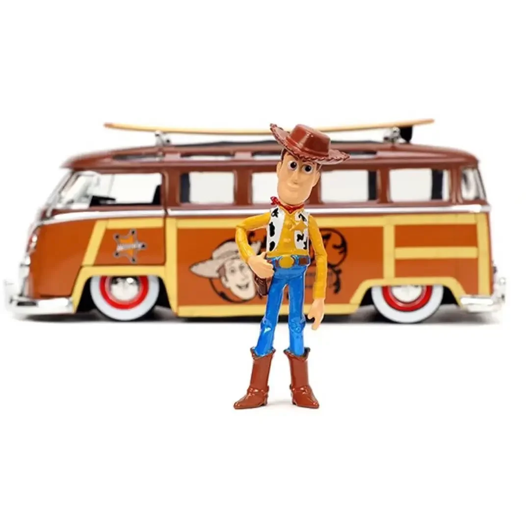 Vintage Volkswagen T1 Woody Model 1:24 Scale 5 Vintage Volkswagen T1 Woody Model 1:24 Scale - Image 5