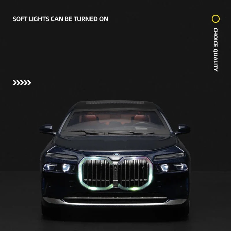 BMW I7 G70 M70L 1:24 Scale Diecast Model 3 BMW I7 G70 M70L 1:24 Scale Diecast Model - Image 3