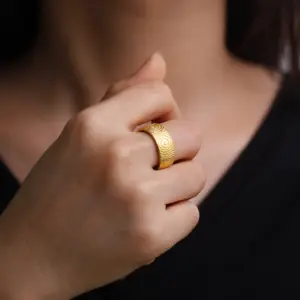 Swirl Engraved Stainless Steel Ring for Men Women 10 S95723d08188245c4a468117559fc9e524