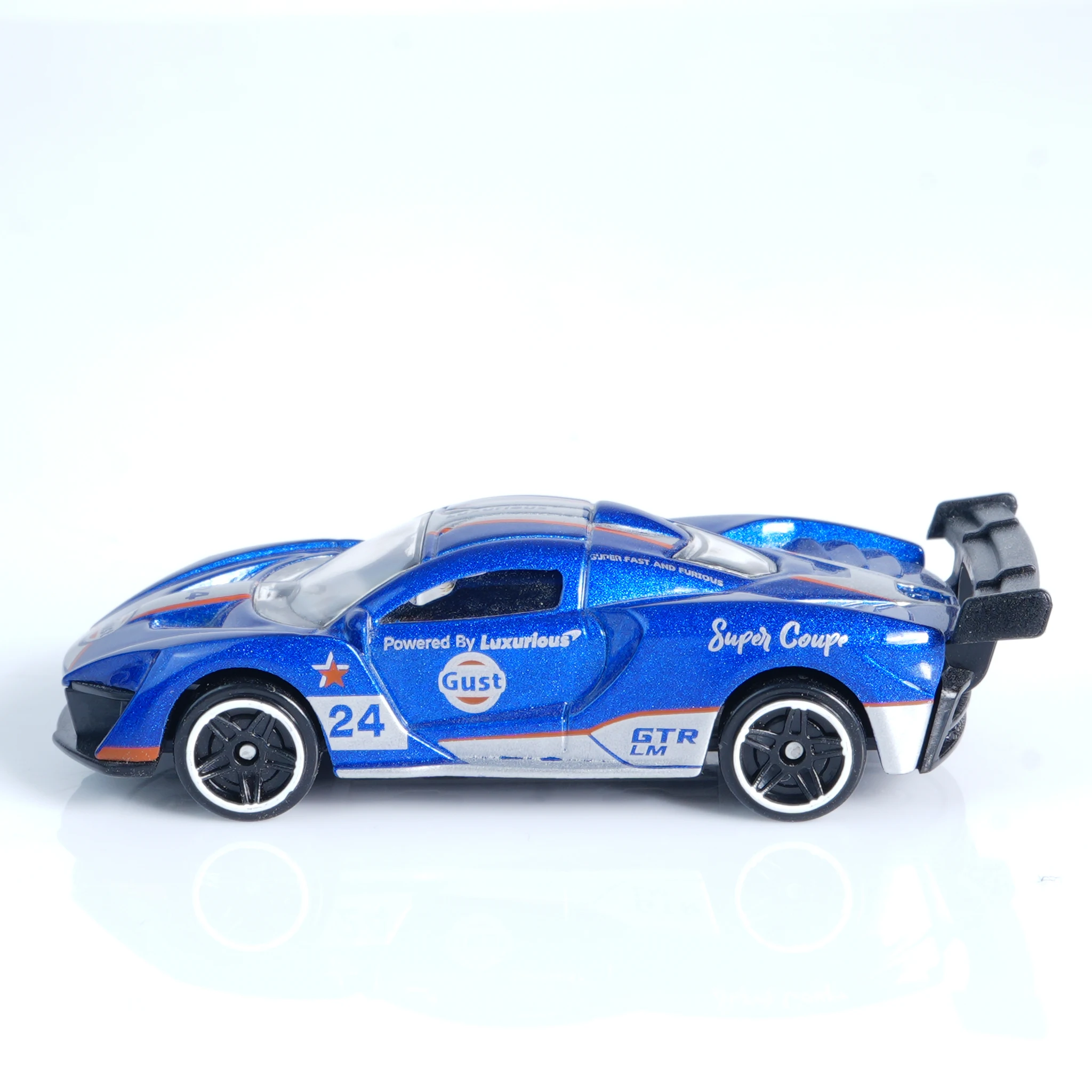 Blue Shark-Inspired Die-Cast Racing Car 1:64 Scale 4 Blue Shark-Inspired Die-Cast Racing Car 1:64 Scale - Image 4