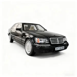 1:24 Scale Die-Cast Mercedes-Benz Model 8 S95c83e811f834b80b5d4286ad93c416cR